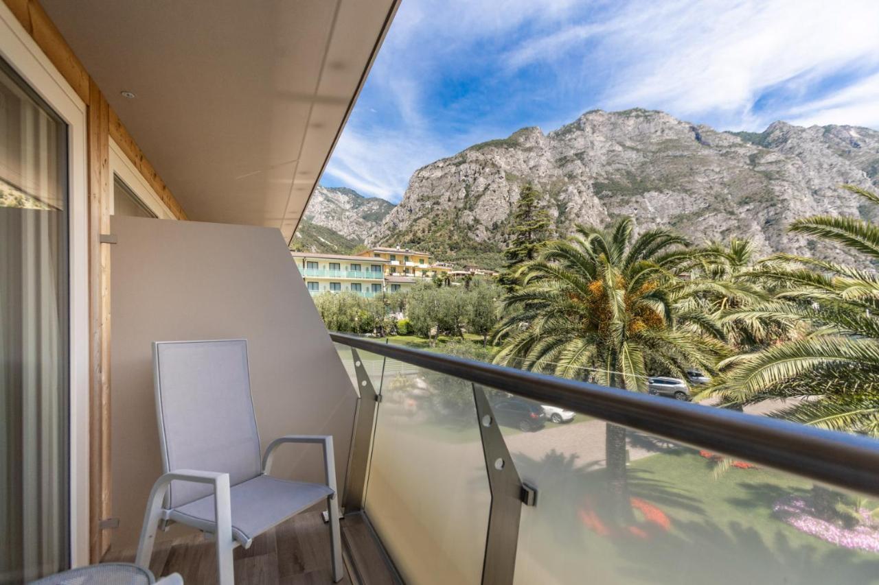 Hotel Ideal Limone sul Garda Esterno foto