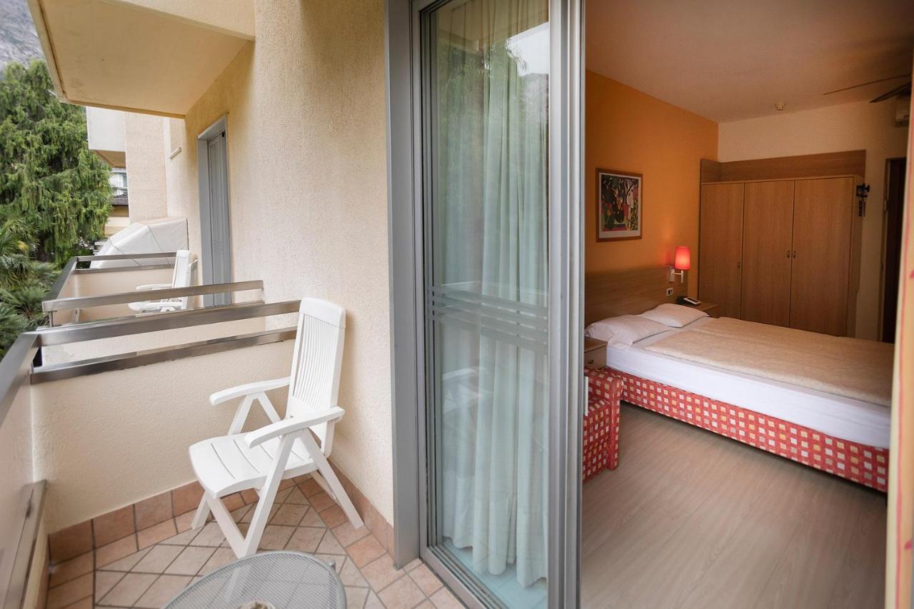 Hotel Ideal Limone sul Garda Esterno foto