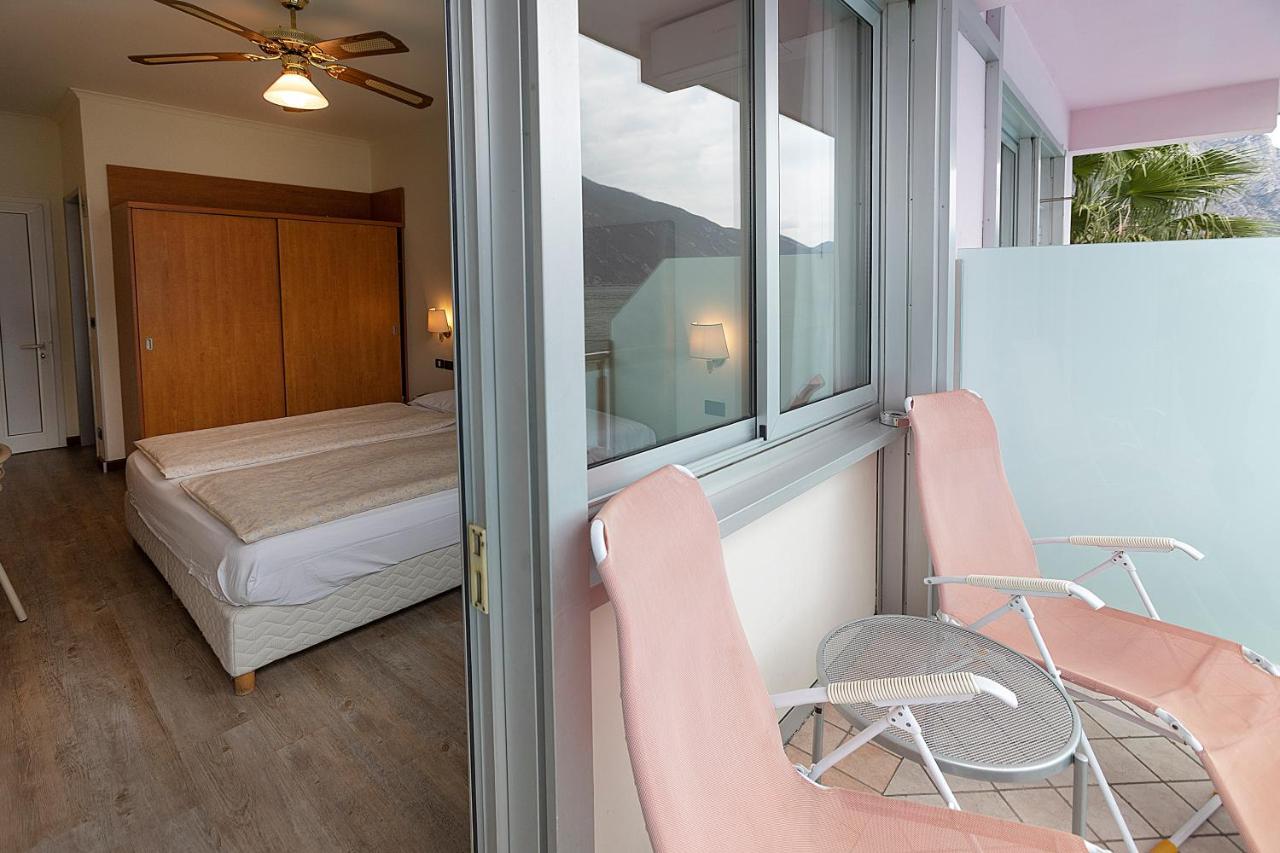 Hotel Ideal Limone sul Garda Esterno foto