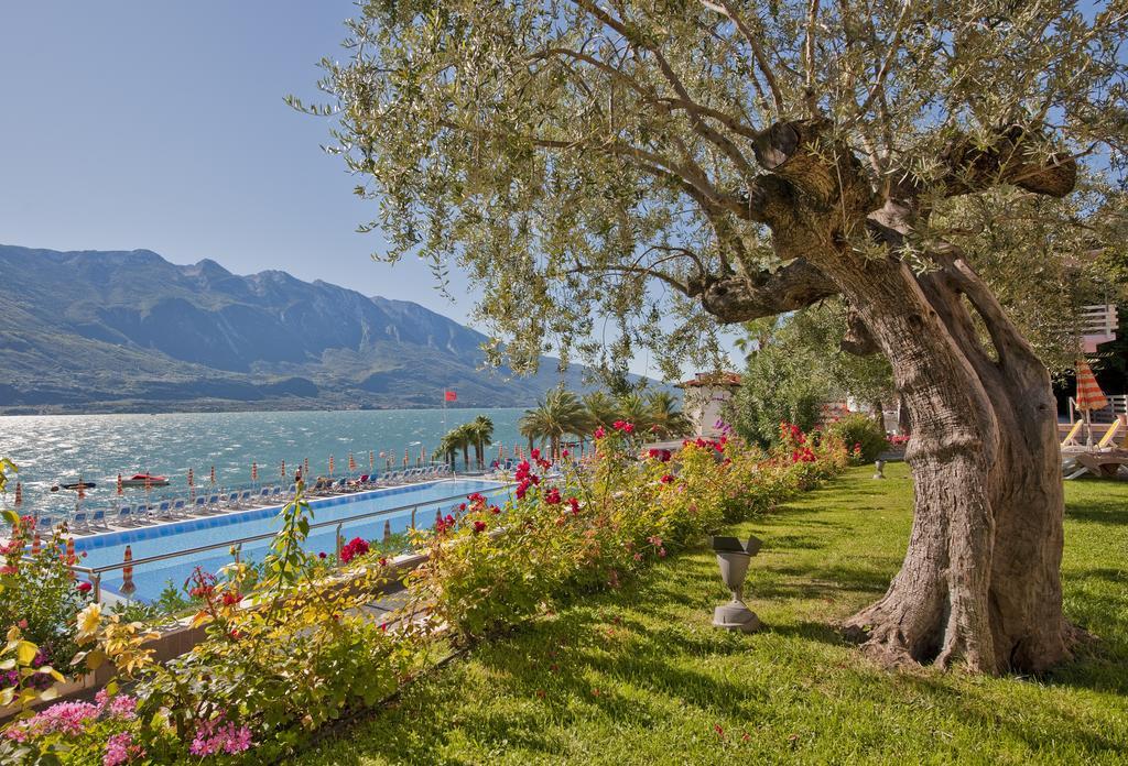 Hotel Ideal Limone sul Garda Esterno foto