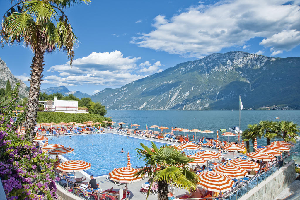 Hotel Ideal Limone sul Garda Esterno foto