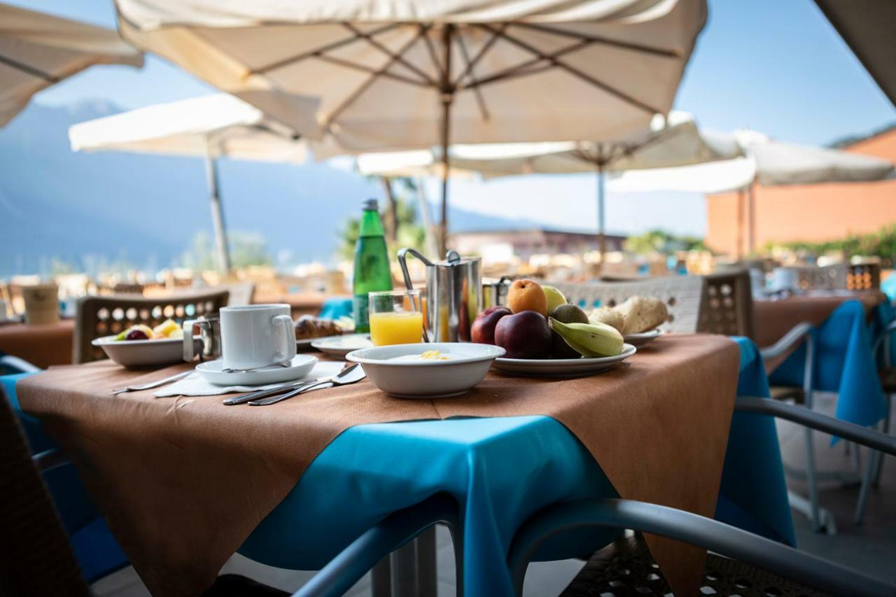 Hotel Ideal Limone sul Garda Esterno foto